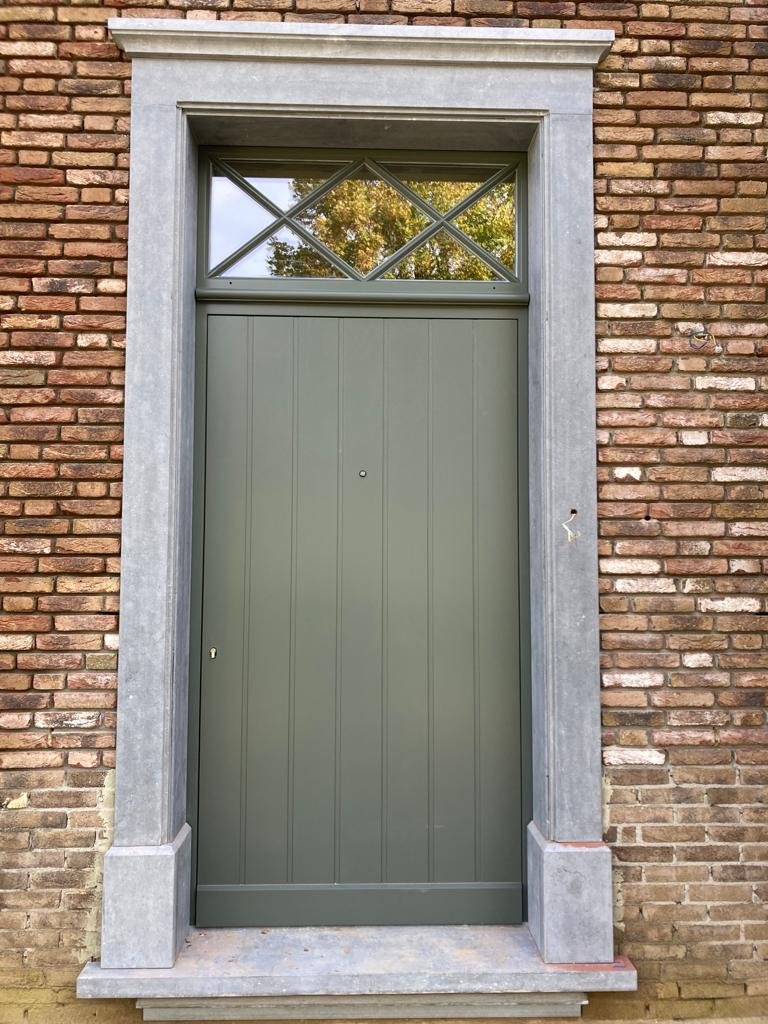 Landelijke woning voorzien van duurzaam houten schrijnwerk door Janssen Ramen